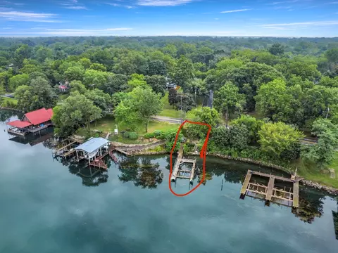 W River Rd, Grosse Ile, MI 48138