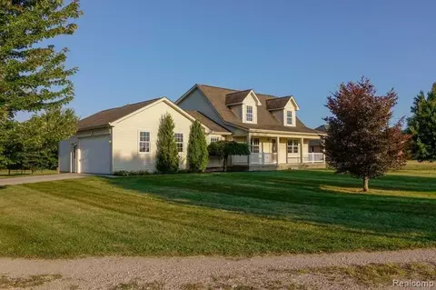 5381 Kidder Rd, Almont, MI 48003