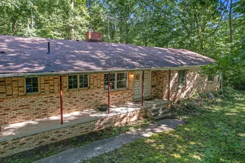 2889 Beck Rd, Genoa, MI 48843