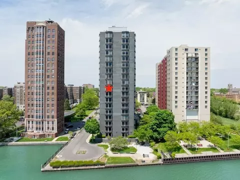 8200 E Jefferson Ave #910, Detroit, MI 48214