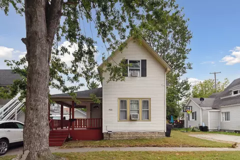 922 Willow St, Port Huron, MI 48060