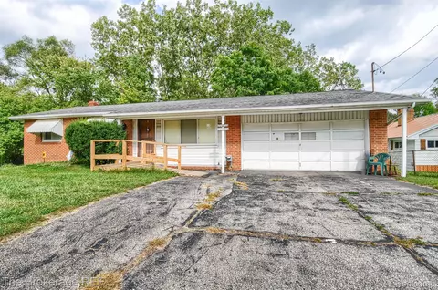2420 N Linden Rd, Flint, MI 48504