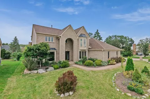 45168 Lothrop Rd, Canton, MI 48188