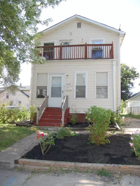 1366 Fort Park Blvd, Lincoln Park, MI 48146