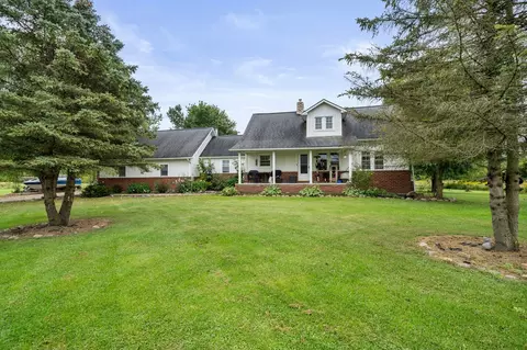 15475 Schultz Rd, Berlin, MI 48002