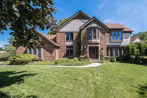 22162 Heatheridge Ln, Farmington Hills, MI 48335