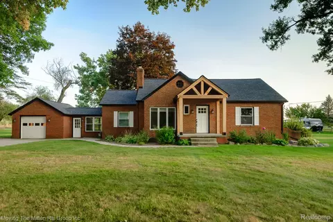 10780 Willis Rd, Augusta, MI 48191