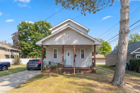 616 Rosedale Ave, Royal Oak, MI 48067