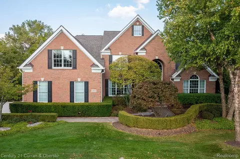15892 Crystal Downs E, Northville, MI 48168