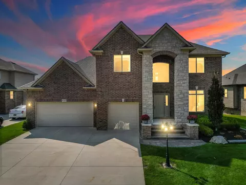 46267 Terrace Dr, Shelby Township, MI 48317