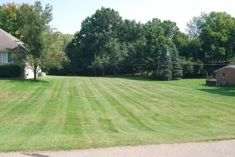 000 Orchardale Dr, Rochester Hills, MI 48309