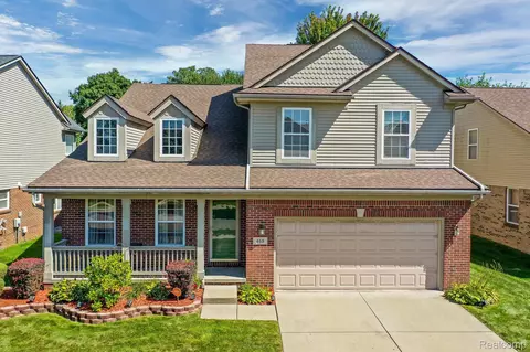 468 Ethan Dr, Westland, MI 48185