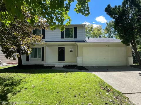 2427 Carriage Way, Ypsilanti, MI 48197