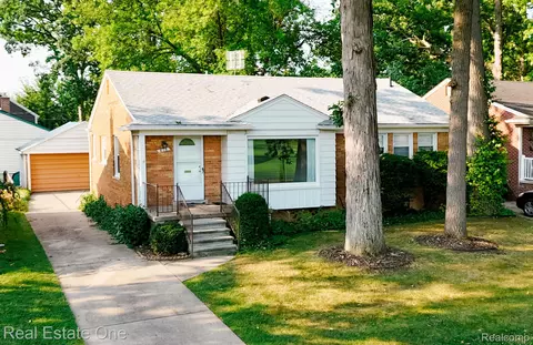 416 Beaver Ave, Royal Oak, MI 48073