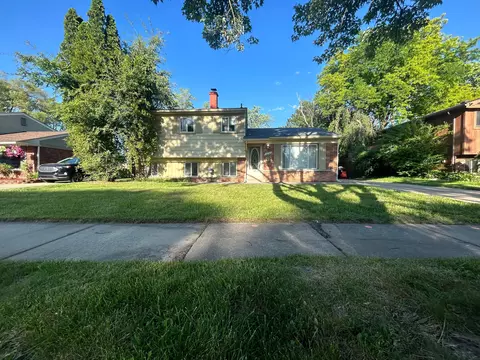 14120 Sunbury, Livonia, MI 48154