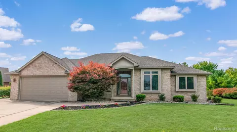 156 Cypress Dr, Monroe, MI 48162