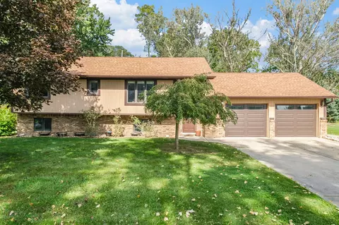 9047 Laramie St, Grand Blanc, MI 48439