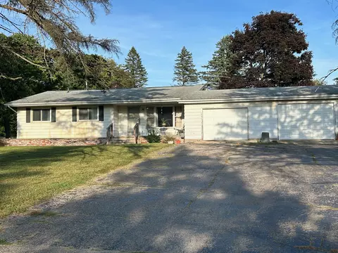 1066 Farnsworth Rd, Mayfield, MI 48446