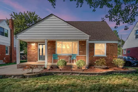 1540 Winchester Ave, Lincoln Park, MI 48146