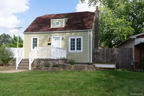 6305 Hazel St, Taylor, MI 48180