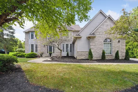 44243 Deep Hollow Cir, Northville, MI 48168