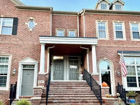 697 River Park Village Blvd, Northville, MI 48167