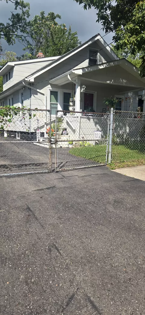 239 E Belvidere Ave, Flint, MI 48503