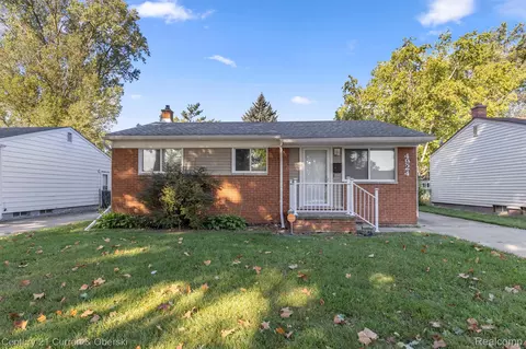 4924 Princess St, Dearborn Heights, MI 48125
