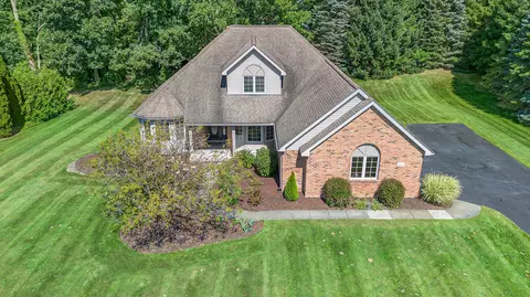5780 Garnet Cir, Independence, MI 48348
