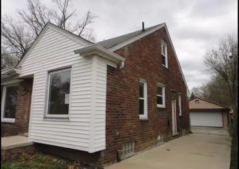 9320 Patton St, Detroit, MI 48228