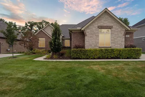 6001 Park Ave, Washington, MI 48095
