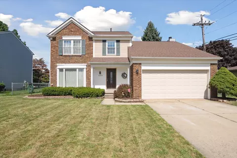 8979 Brougham Dr, Sterling Heights, MI 48312