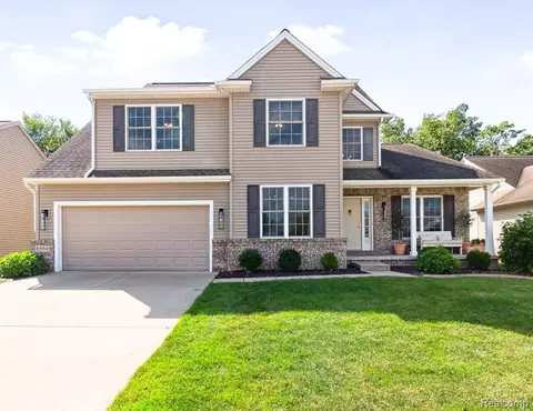 6884 Wellington Dr, Dexter, MI 48130