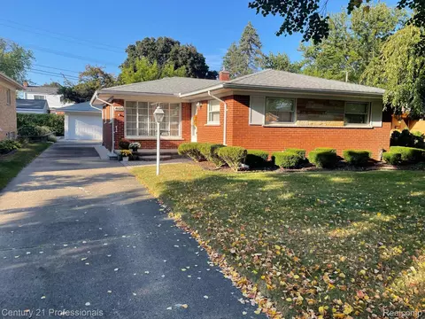 4026 Highfield, Royal Oak, MI 48073
