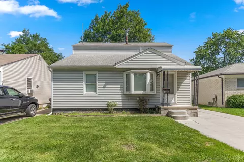 8161 Helen, Center Line, MI 48015