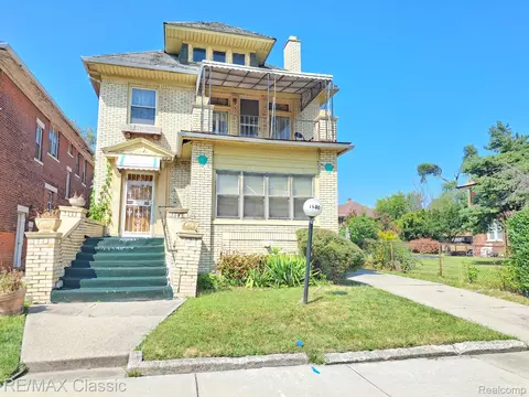 1980 Hazelwood St, Detroit, MI 48206