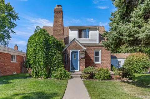 5670 Hipp St, Dearborn Heights, MI 48125