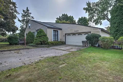 7485 Pontiac Lake Rd, Waterford, MI 48327