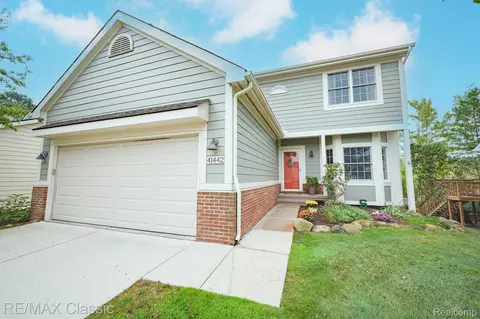 41442 Cornell Dr, Novi, MI 48377