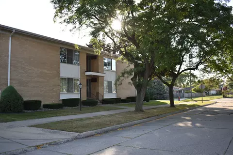 21384 Beaconsfield UNIT 3, Saint Clair Shores, MI 48080