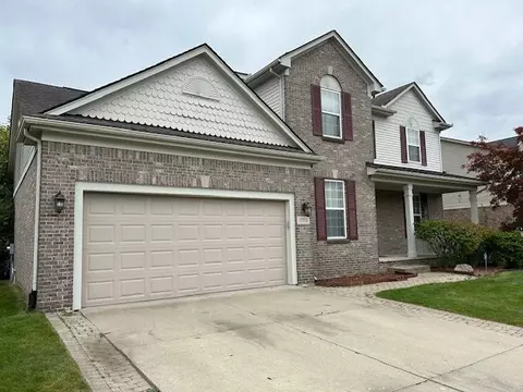 15510 Brookstone Dr, Clinton Township, MI 48035