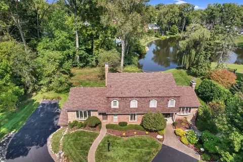 5371 Forest Way, Bloomfield Township, MI 48302