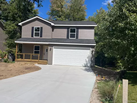 1198 Sherwood Forest Crt Ct, Waterford, MI 48327