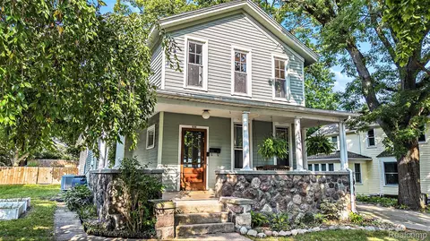 526 5th St, Ann Arbor, MI 48103