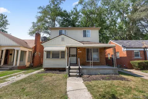 18411 Sunderland Rd, Detroit, MI 48219
