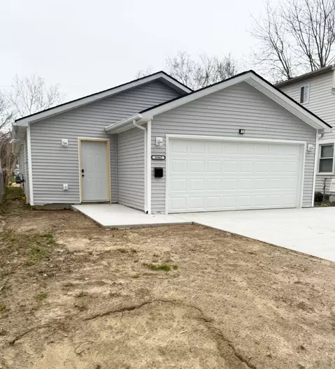 20462 Woodworth St, Redford, MI 48240