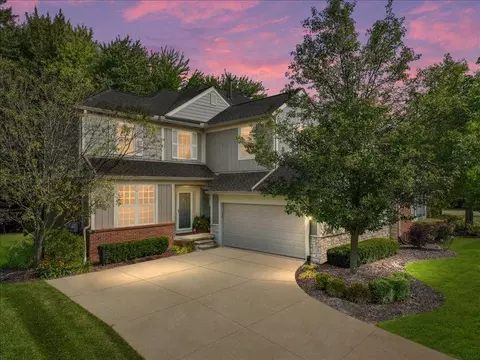 2254 Preserve Ln S 28 Ln N #28, Rochester Hills, MI 48309