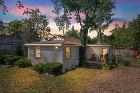 81 N Eagan Dr, Orion, MI 48362