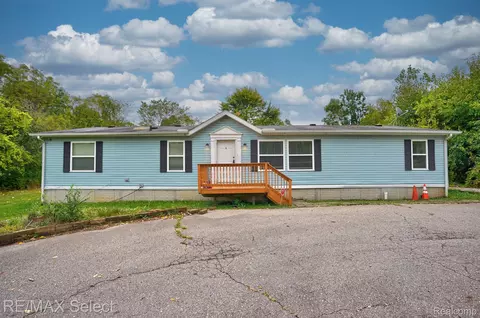 1503 Ryan St, Flint, MI 48532