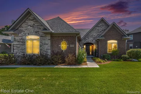 5409 Aberdeen Crt Ct, Independence, MI 48348
